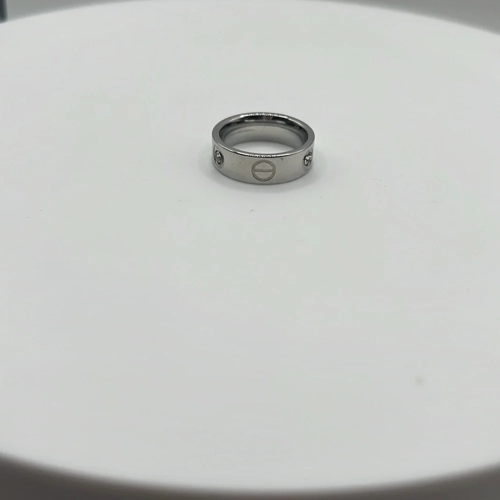 163. Silver Ring with Engraved Design and‎ Stones